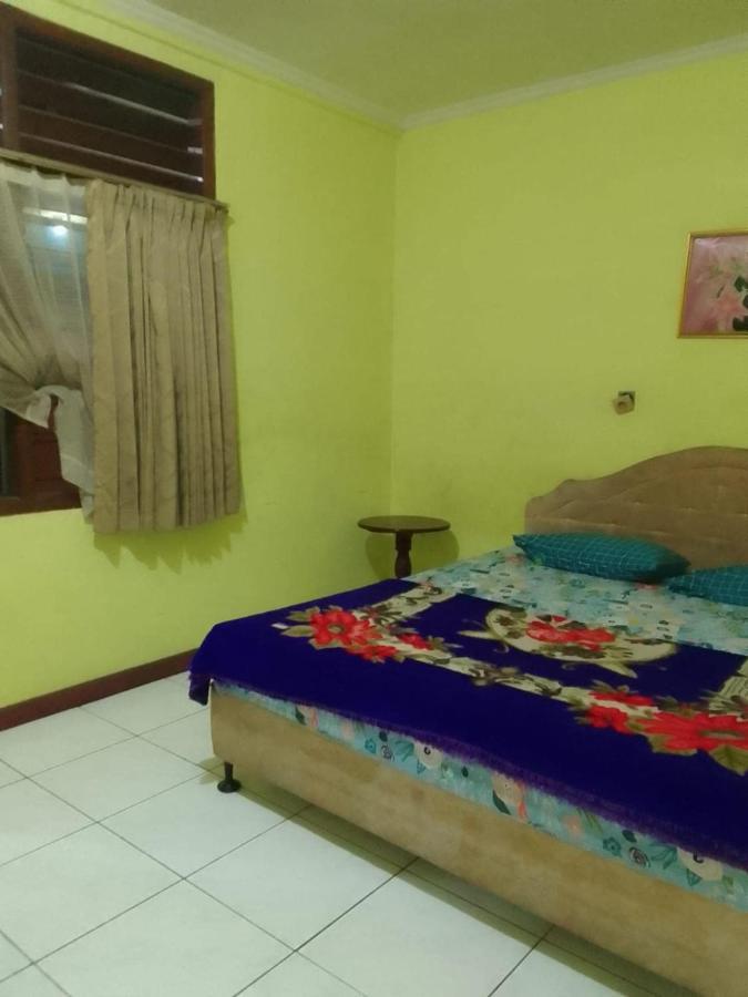 Oyo 93146 Lamin Indah Hotel Пунсак Екстериор снимка