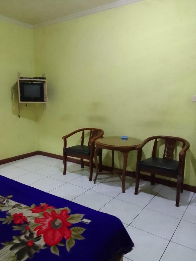 Oyo 93146 Lamin Indah Hotel Пунсак Екстериор снимка